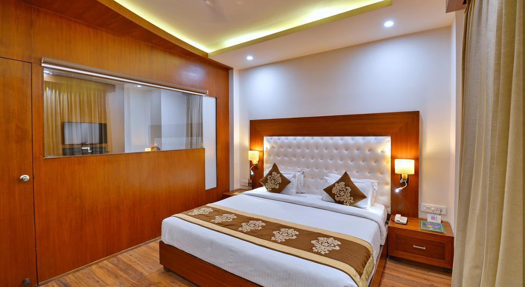 Hotel Seven Hills Tower Agra  Exterior photo