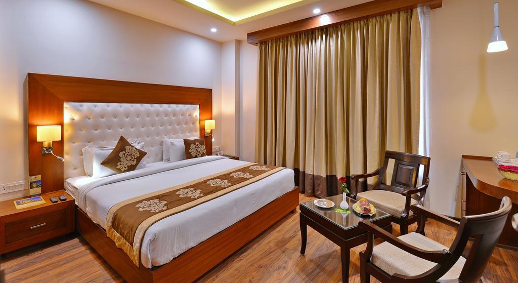 Hotel Seven Hills Tower Agra  Exterior photo