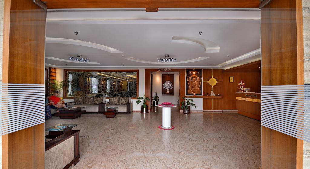 Hotel Seven Hills Tower Agra  Exterior photo