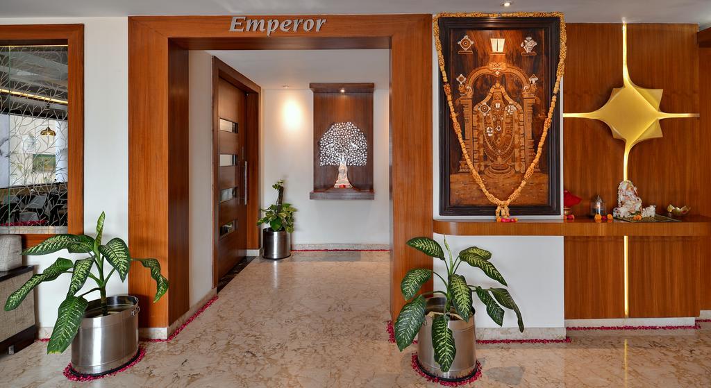 Hotel Seven Hills Tower Agra  Exterior photo