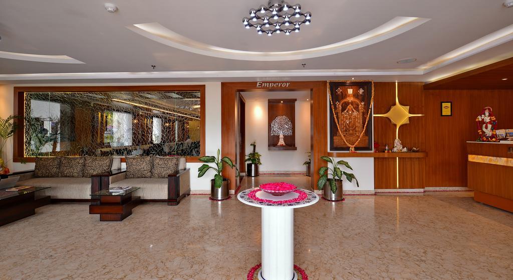 Hotel Seven Hills Tower Agra  Exterior photo