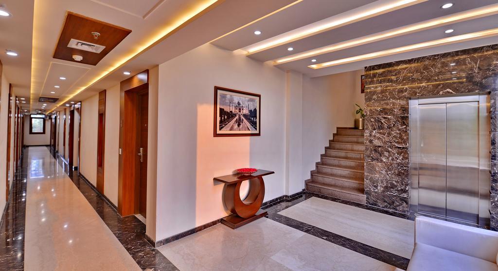 Hotel Seven Hills Tower Agra  Exterior photo