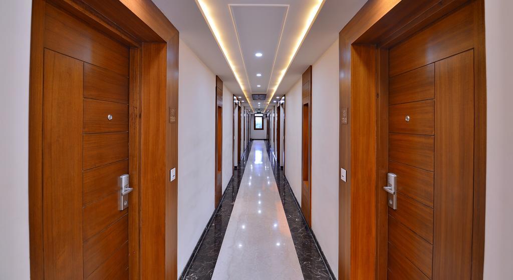 Hotel Seven Hills Tower Agra  Exterior photo