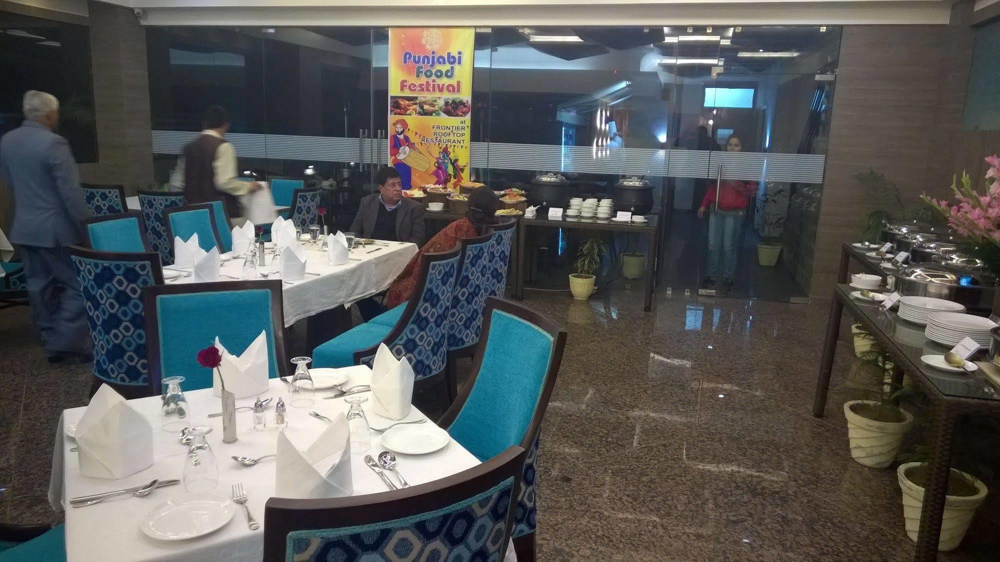 Hotel Seven Hills Tower Agra  Exterior photo