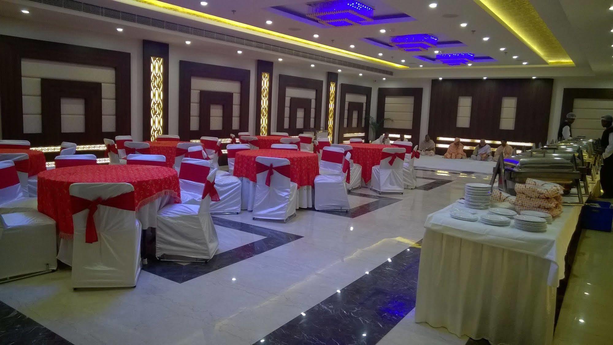 Hotel Seven Hills Tower Agra  Exterior photo